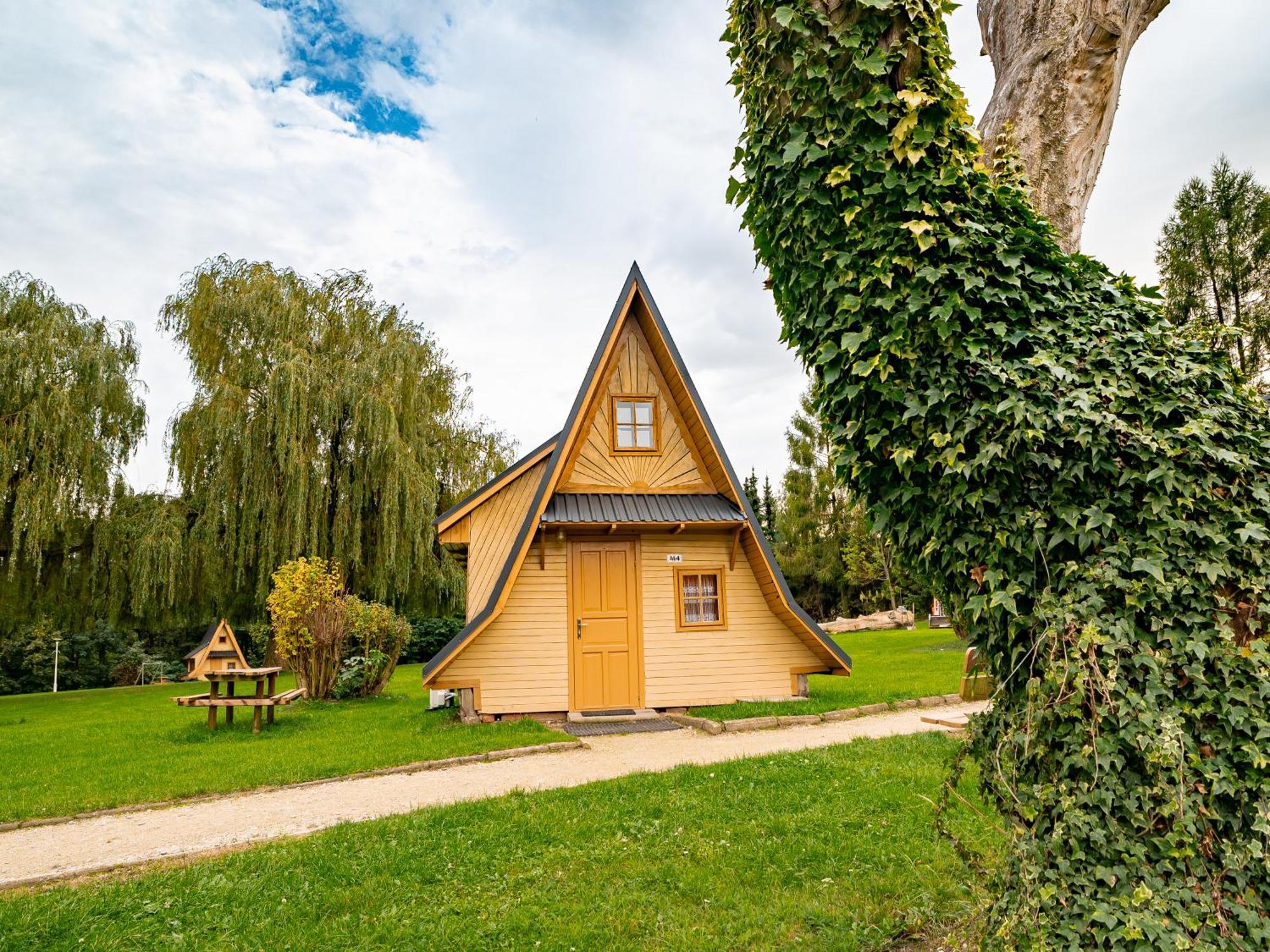 Sulicamp Kompleks Wypoczynkowy Sulistrowice Exterior foto
